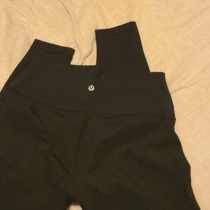 Lululemon Atlethica Wunder Under Leggings
